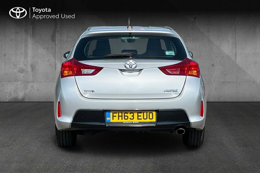 Toyota Auris 1.8 Vvt-h Icon Plus Cvt Euro 5 Ss White #19