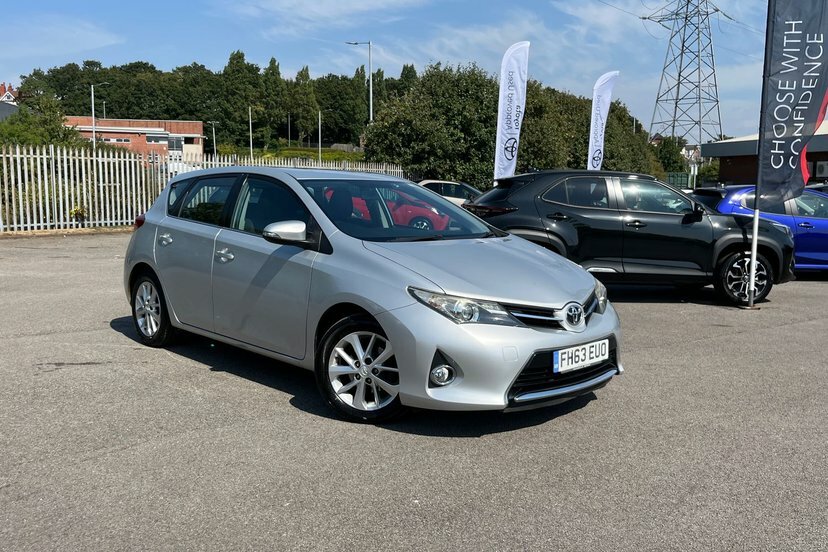 Toyota Auris 1.8 Vvt-h Icon Plus Cvt Euro 5 Ss White #35