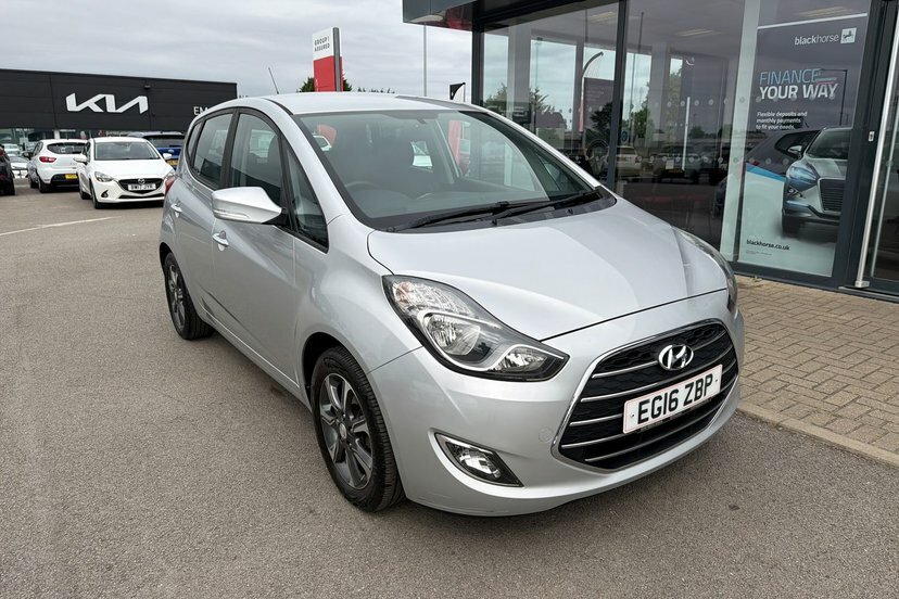 Hyundai Ix20 Premium Blue Drive 20 000 Miles Pan Roof Mpv Petro White #13