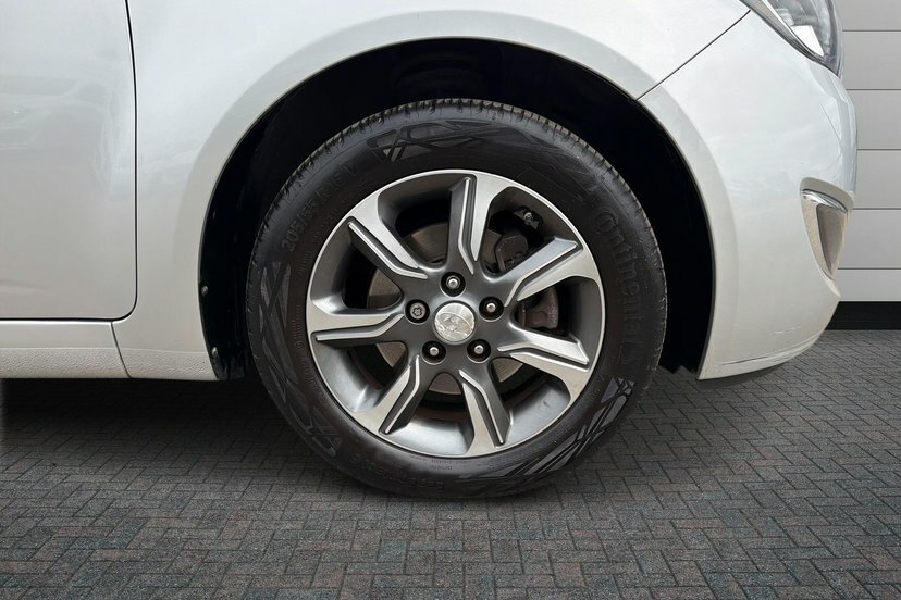 Hyundai Ix20 1.6 Se Hatchback 125 Ps Silver #5