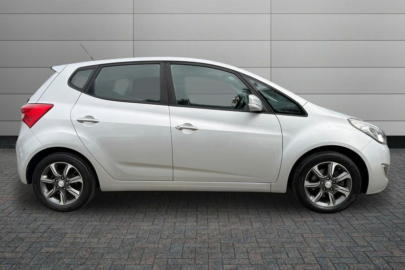 Hyundai Ix20 1.6 Se Hatchback 125 Ps Silver #4