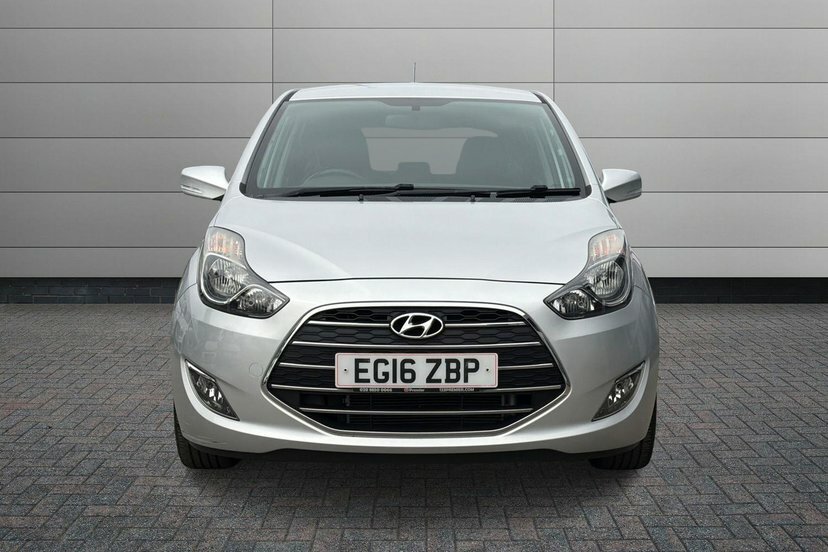 Hyundai Ix20 Premium Blue Drive 20 000 Miles Pan Roof Mpv Petro White #7