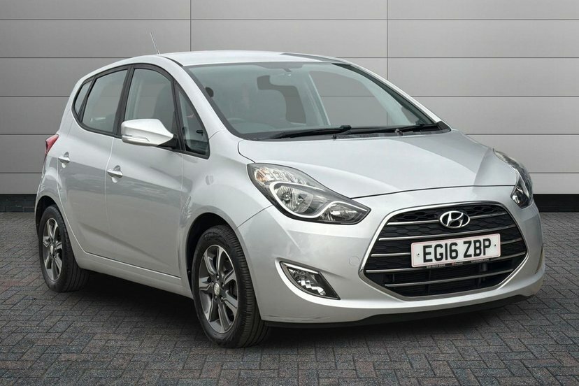 Hyundai Ix20 1.6 Se Hatchback 125 Ps Silver