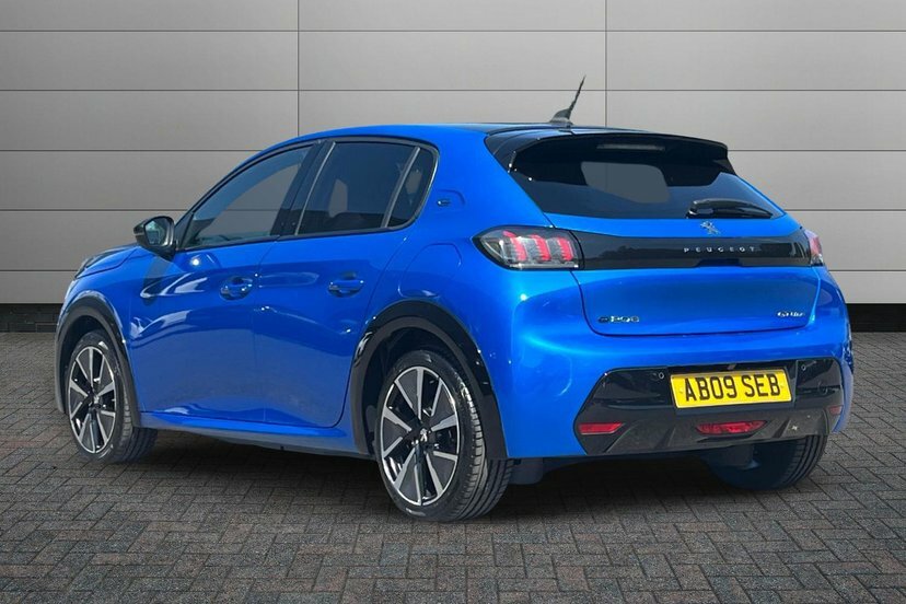 Peugeot e-208 50Kwh Gt Line Hatchback 136 Ps Blue #3