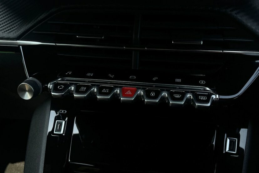 Peugeot e-208 100Kw Gt 50Kwh 136 Ps  #20