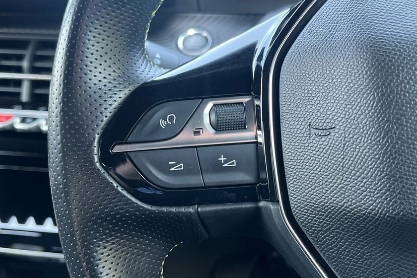 Peugeot e-208 100Kw Gt 50Kwh 136 Ps  #16