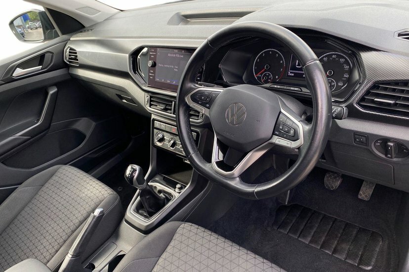 Volkswagen T-Cross 1.0 Tsi Se Suv 110 Ps Black #6