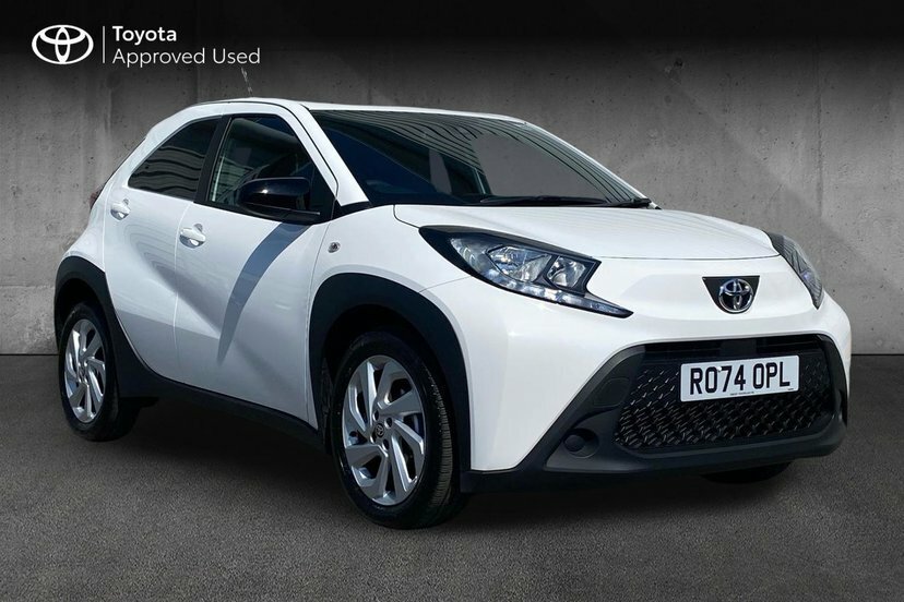 Toyota Aygo X 1.0 Vvt-i Pure Hatchback X-shift 72 Ps White
