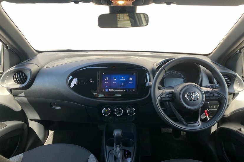 Toyota Aygo X 1.0 Vvt-i Pure Hatchback X-shift 72 Ps White #5