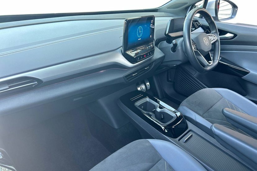 Volkswagen ID.4 Pure 52Kwh Life Suv 148 Ps Silver #4