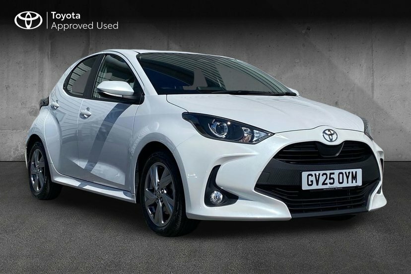 Toyota Yaris 1.5 Vvt-h Icon Hatchback Hybrid E-cvt White