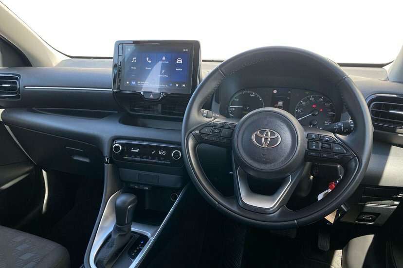 Toyota Yaris 1.5 Vvt-h Icon Hatchback Hybrid E-cvt White #6