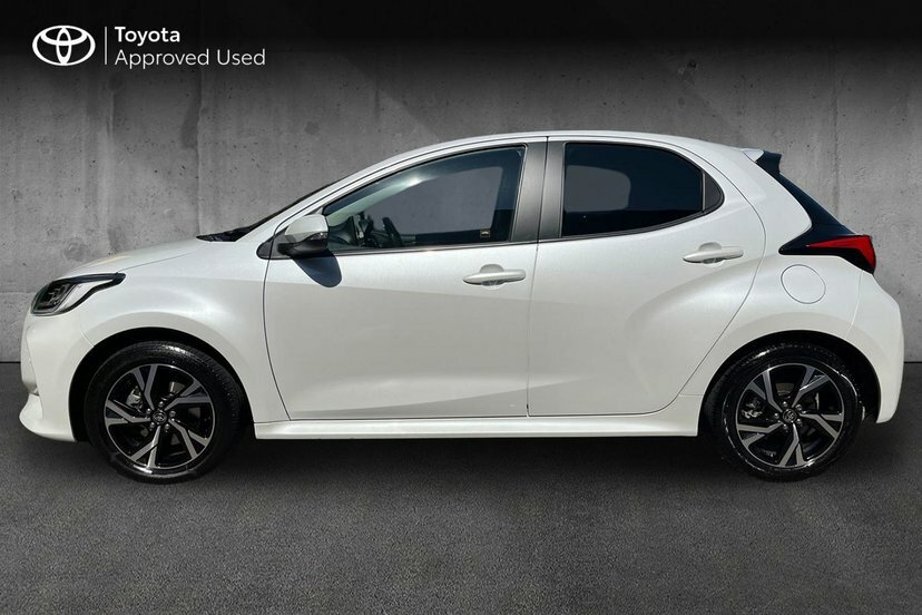Toyota Yaris 1.5 Hybrid Icon Cvt White #16