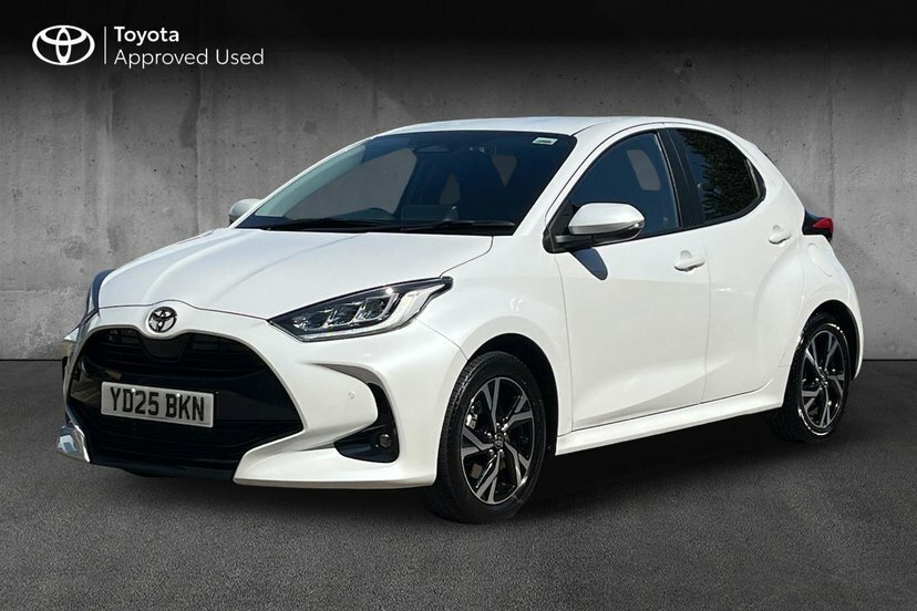 Toyota Yaris 1.5 Vvt-h Design Hatchback Hybrid E-cvt White #3