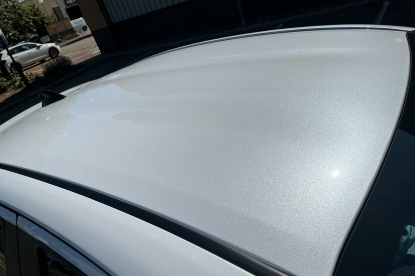 Toyota Yaris 1.5 Hybrid Icon Cvt White #19
