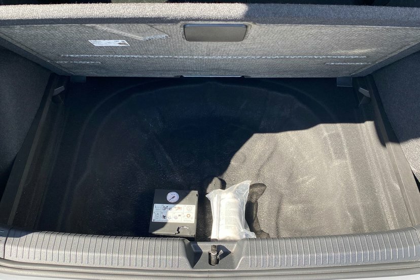 Volkswagen Golf Life 1.0 Tsi 110Ps 6-Speed Grey #24