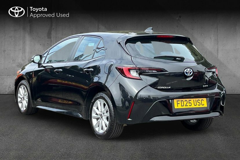 Toyota Corolla 1.8 Vvt-h Icon Hatchback Hybrid Cvt 14 Black #4