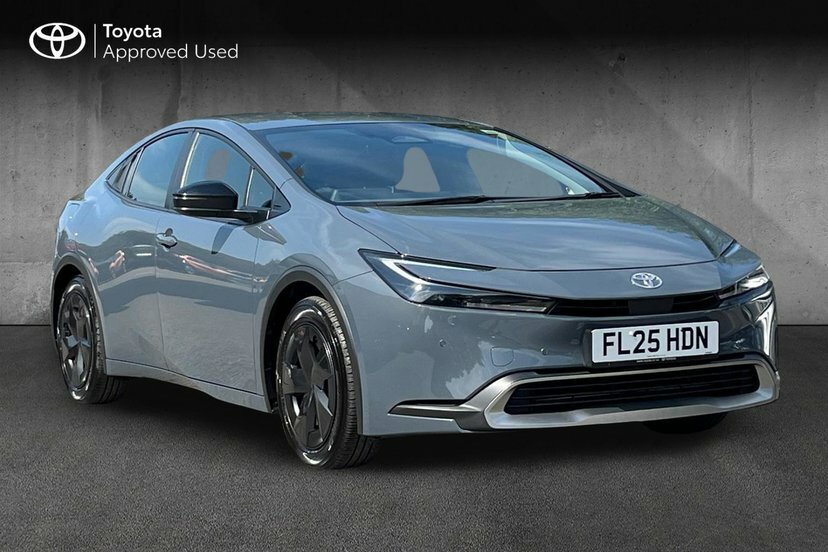 Toyota Prius 2.0 13.6Kwh Design Hatchback Plug-in Hy