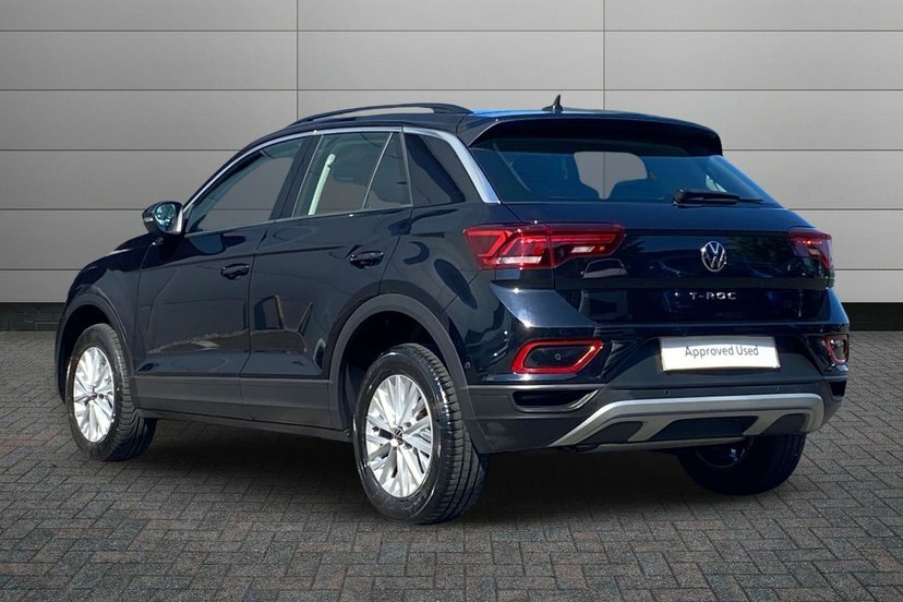 Volkswagen T-Roc 1.5 Tsi Life Suv Dsg 150 Ps Black #3