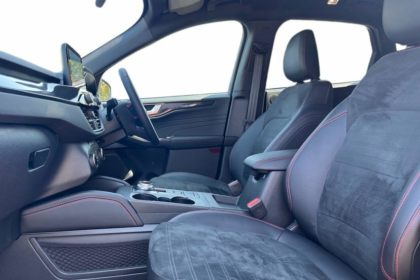 Ford Kuga 2.5H Duratec St-line X Edition Suv Hybr Black #2