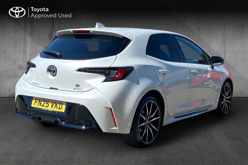 Toyota Corolla 2.0 Vvt-h Gr Sport Hatchback Hybrid Cvt White #2