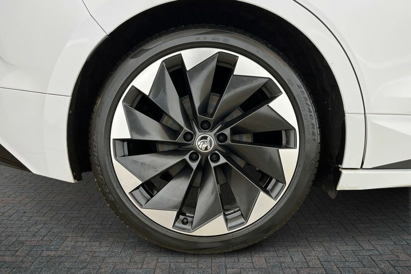 Skoda ENYAQ Iv 82Kwh 80X Sportline Suv 4Wd White #5