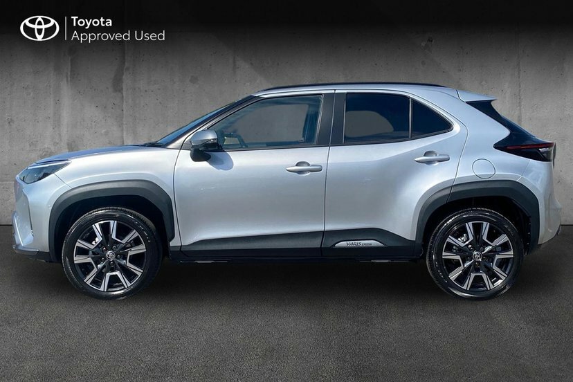 Toyota Yaris Cross Design Safety Pack White #17