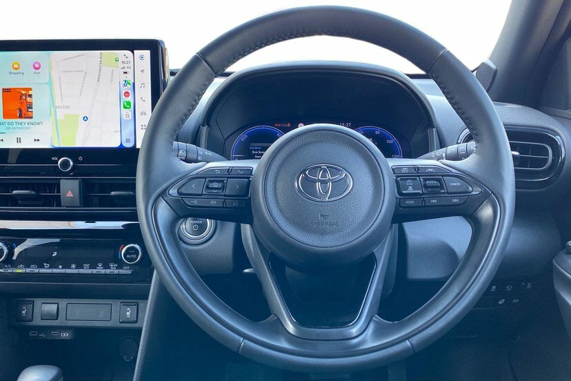 Toyota Yaris Cross Design Safety Pack White #8