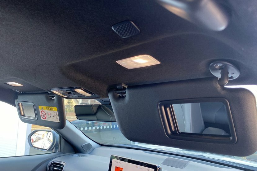 Toyota Yaris Cross Design Safety Pack White #50