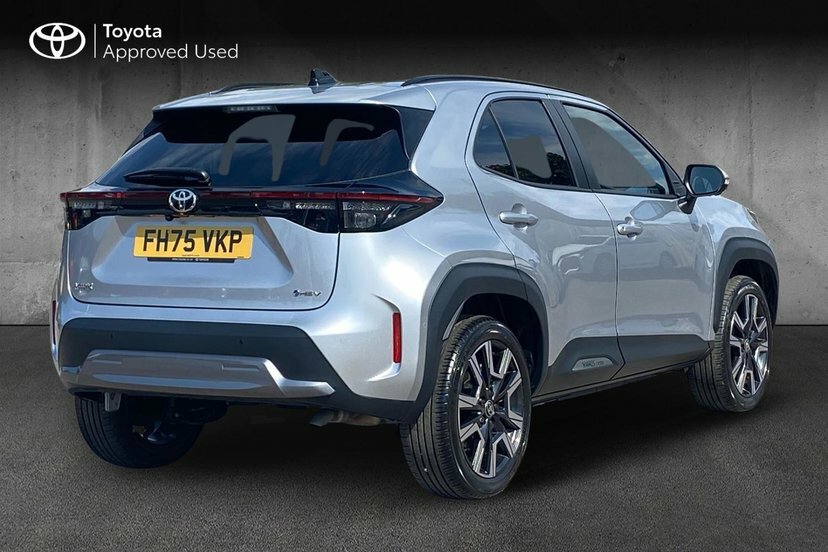 Toyota Yaris Cross 1.5 Vvt-h Excel Suv Hybrid E-cvt 130 P Silver #2