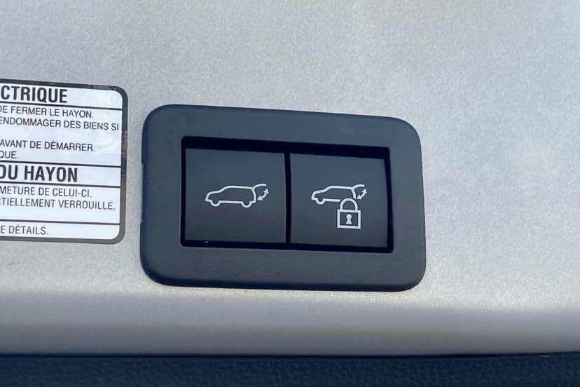 Toyota Yaris Cross Design Safety Pack White #26