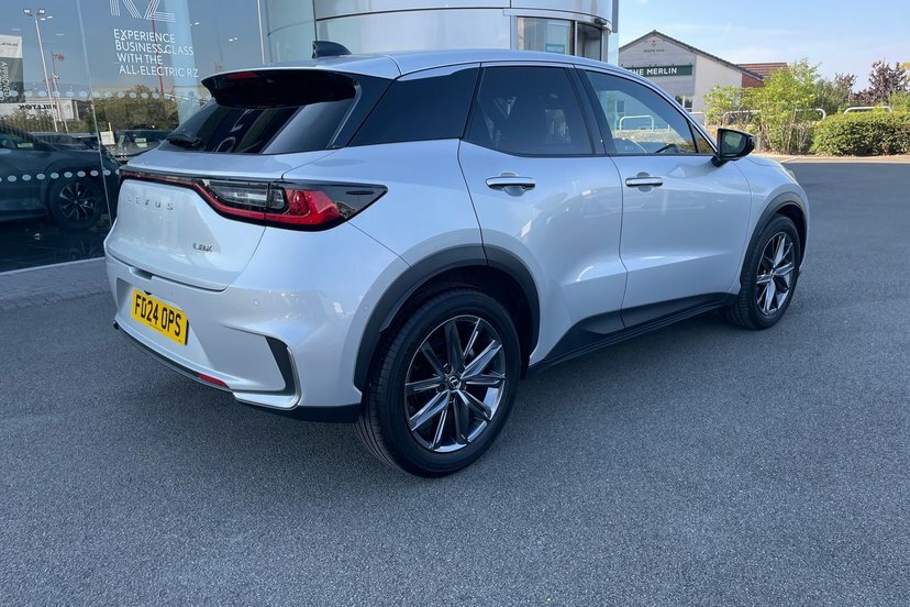 Lexus LBX 1.5 Vvt-ie Takumi Suv Hybrid E-cvt Euro Yellow #33