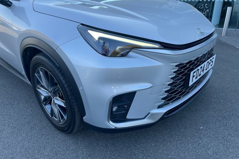 Lexus LBX 1.5 Vvt-ie Takumi Suv Hybrid E-cvt Euro Yellow #13