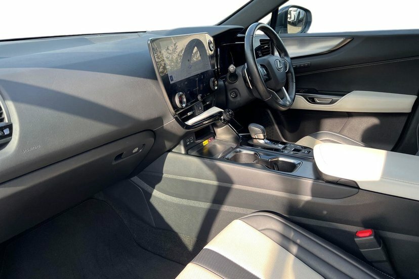 Lexus NX 2.5 450H 18.1Kwh F Sport Suv Plug-in H White #2