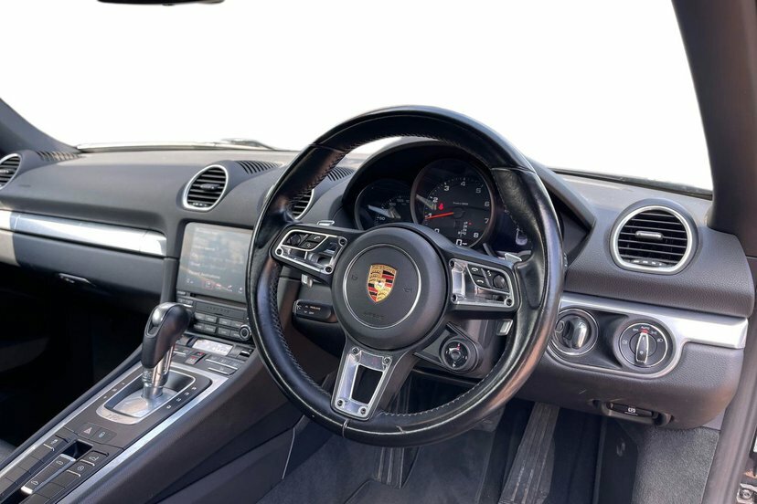 Porsche 718 Boxster Porsche 718 Boxter 2.0T Convertible Black #5