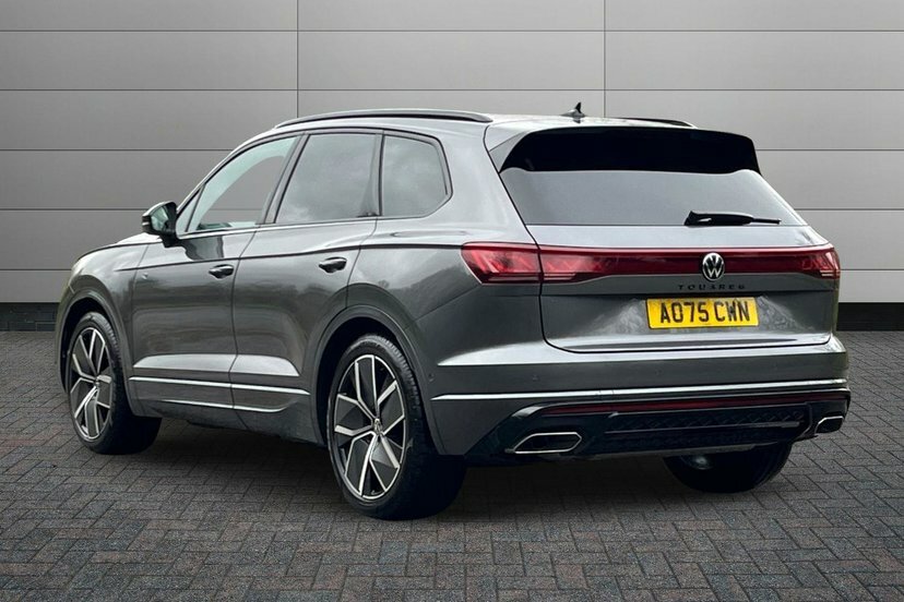 Volkswagen Touareg 3.0 Tdi V6 Black Edition Suv Tiptronic Grey #3