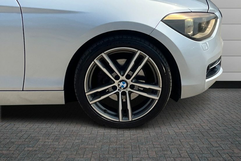 BMW 1 Series 1.6 118I Sport Hatchback 170 Ps Silver #5