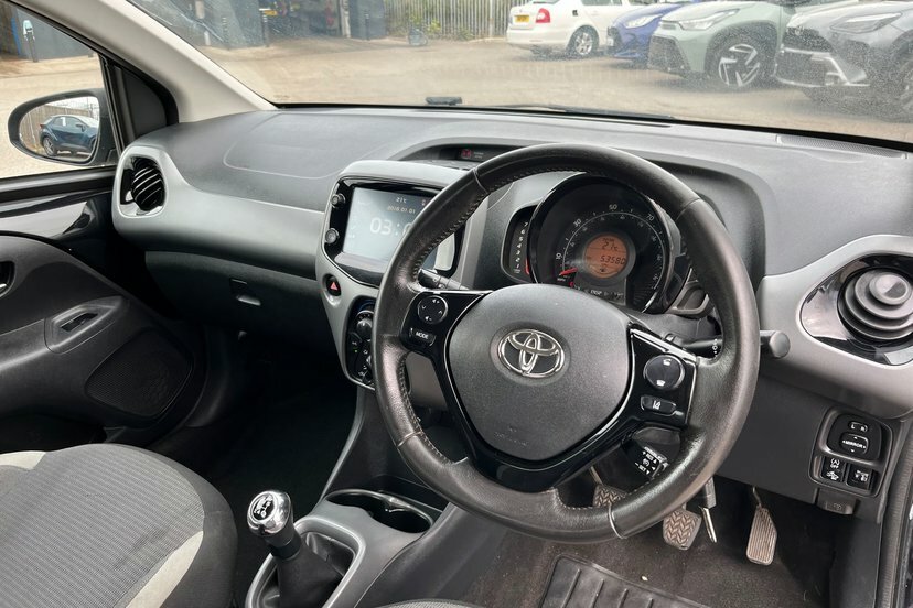Toyota Aygo 1.0 Vvt-i X-trend Tss White #28