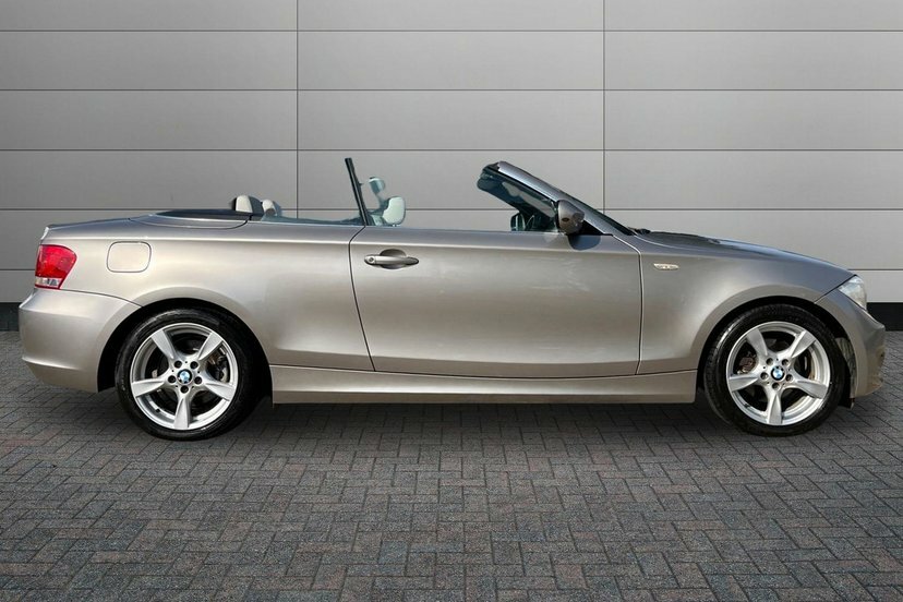 BMW 1 Series 2.0 120D Exclusive Edition Convertible Silver #4