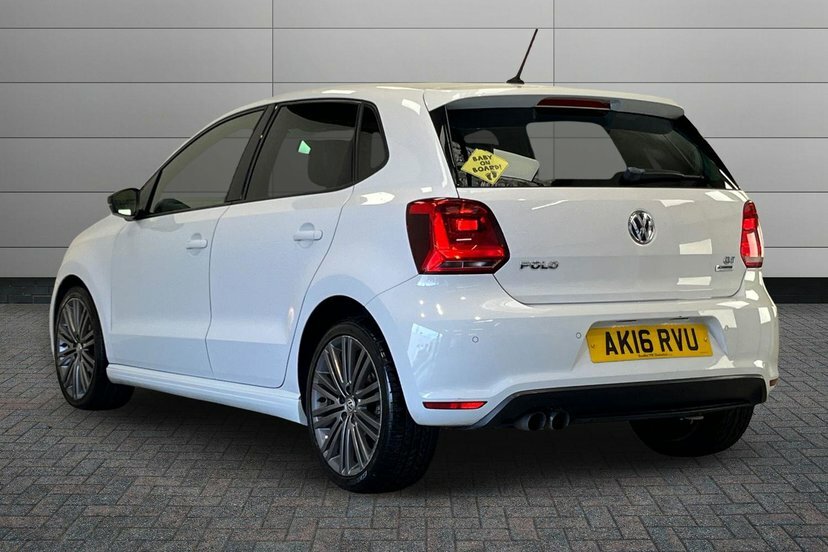 Volkswagen Polo 1.4 Tsi Bluemotion Tech Act Bluegt Hatchback P White #3