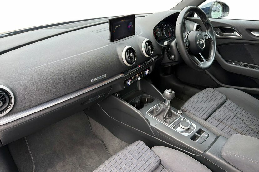 Audi A3 Cabriolet 2.0 Tdi Sport Convertible 150 P Blue #2