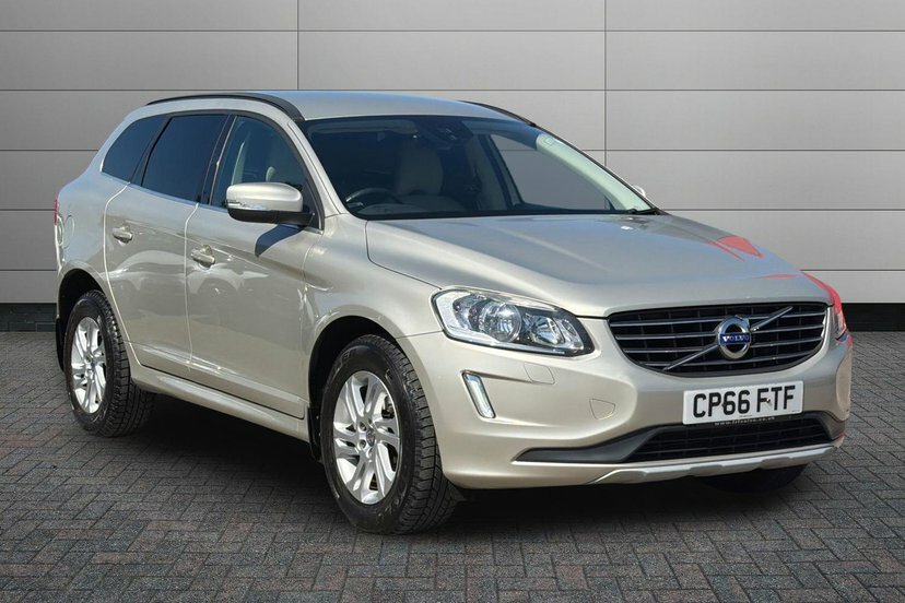 Volvo XC60 2.0 D4 Se Nav Suv 190 Ps Gold