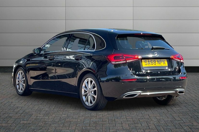 Mercedes-Benz A Class 1.5 A180d Sport Executive Hatchback 7 Black #2