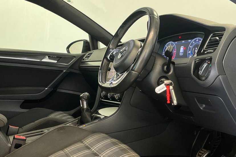 Volkswagen Golf 2.0 Gti Clubsport Edition 40 Dsg 261 Bhp Black #13