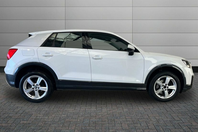 Audi Q2 1.5 Tfsi Cod 35 Sport Suv S Tronic 150 White #4