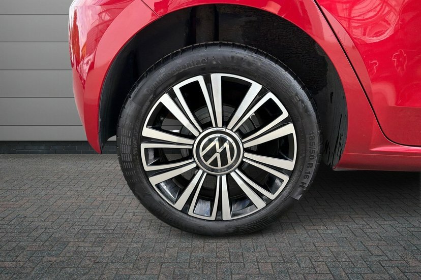 Volkswagen Up 1.0 Black Edition Hatchback 65 EO72UNP Black #5