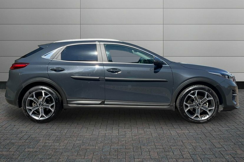 Kia Xceed 1.5 T-gdi 3 Suv Dct 158 Bhp Silver #4