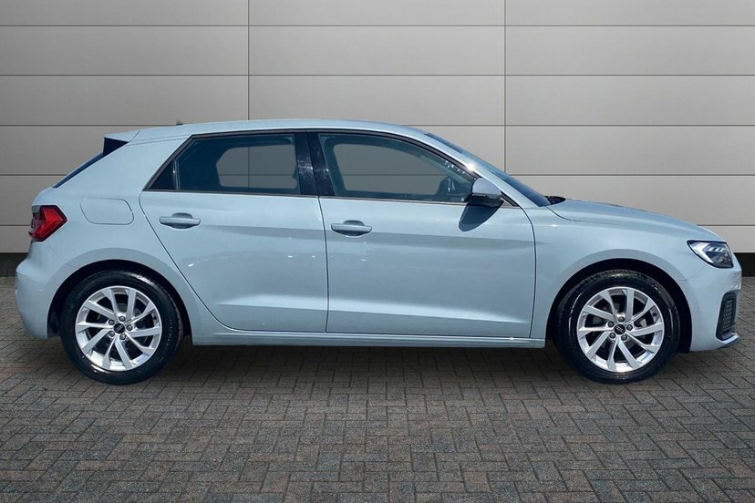 Audi A1 1.0 Tfsi 25 Sport Sportback 95 Grey #4
