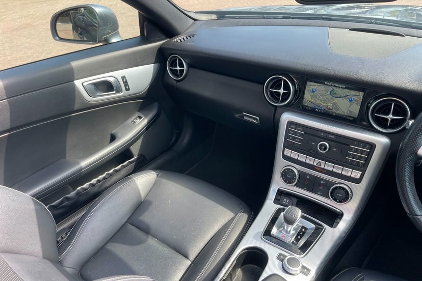 Mercedes-Benz SLC 2.0 Amg Line G-tronic Euro 6 Ss Black #41