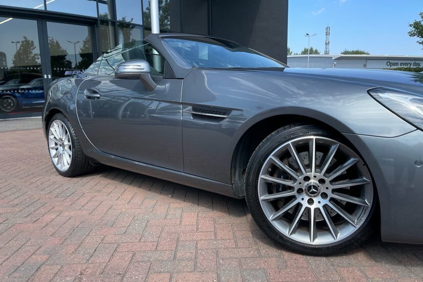 Mercedes-Benz SLC 2.0 Amg Line G-tronic Euro 6 Ss Black #39